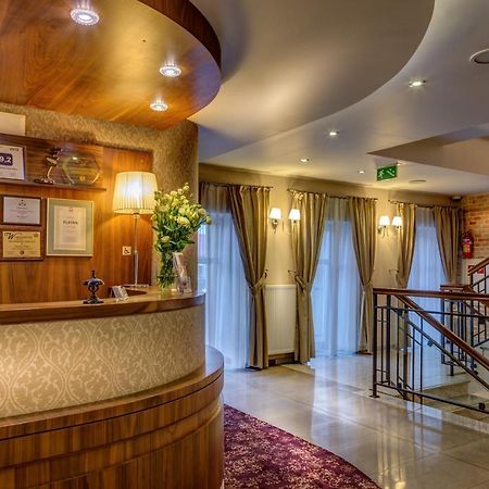 Hotel-Restauracja Platan ชานูฟ ภายนอก รูปภาพ